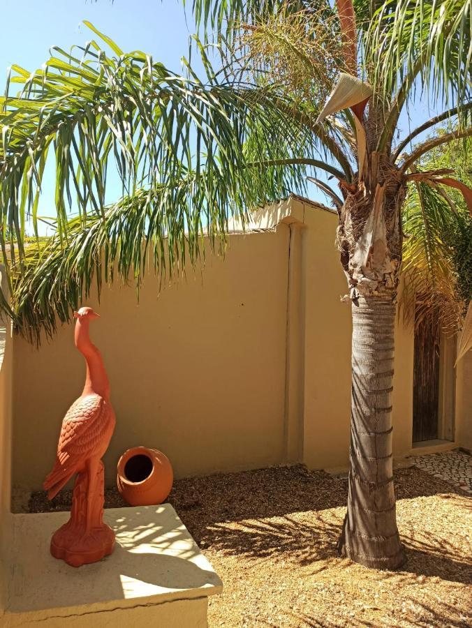 Quinta Pereiro Tropic Garden, Algarve Bed and Breakfast Moncarapacho Buitenkant foto