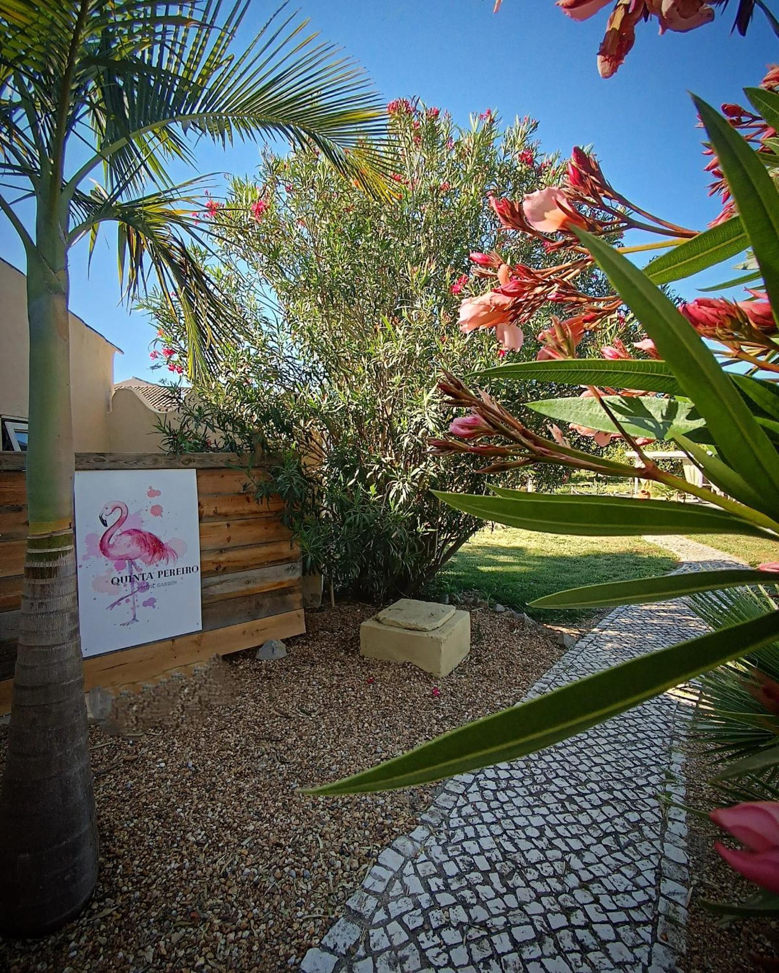 Quinta Pereiro Tropic Garden, Algarve Bed and Breakfast Moncarapacho Buitenkant foto